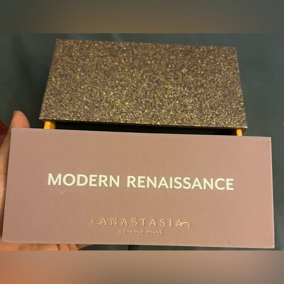 Anastasia Beverly Hills Vault Palette - Picture 3 of 7